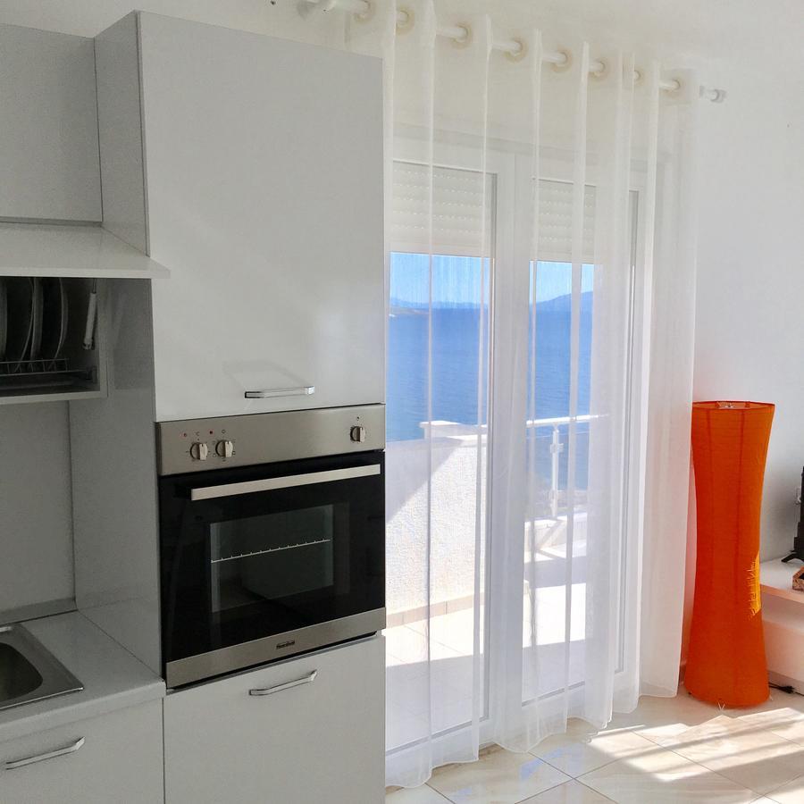 White Residence Apartament Sarandë Buitenkant foto