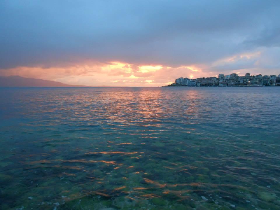 White Residence Apartament Sarandë Buitenkant foto